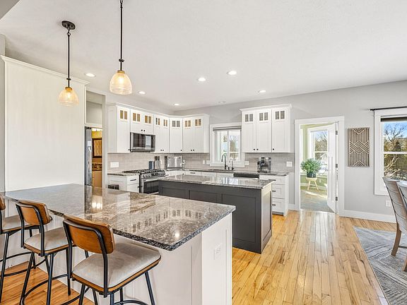 3rd image of 4343 S Montcalm Ave