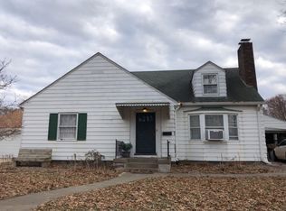 1911 15 1/2 St, Rock Island, IL 61201