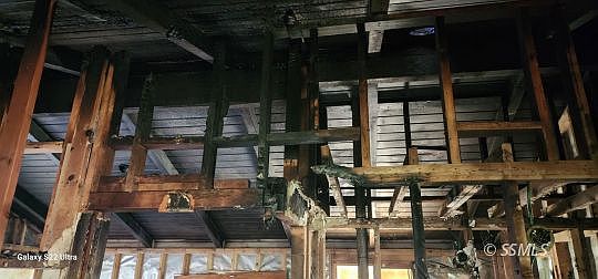 3rd image of 212 Woodland Dr