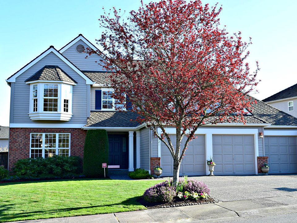 1st image of 23321 NE 15th Pl