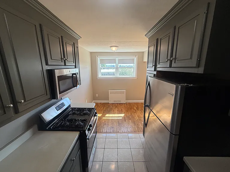 11 Bedford Ave #E4 — Photo 6