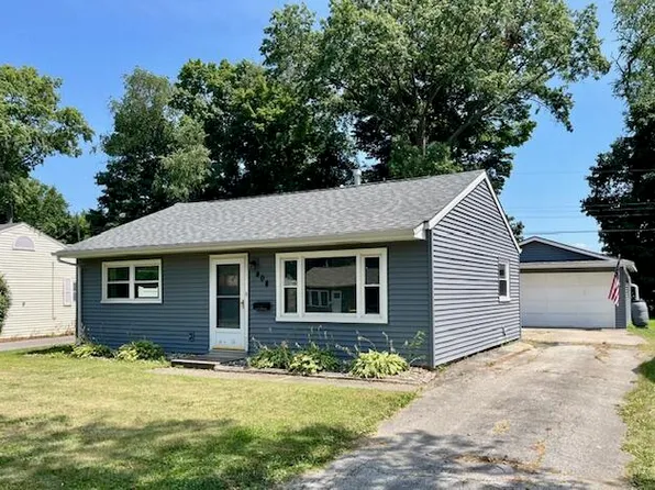 404 Chester Ave, Valparaiso, IN 46383