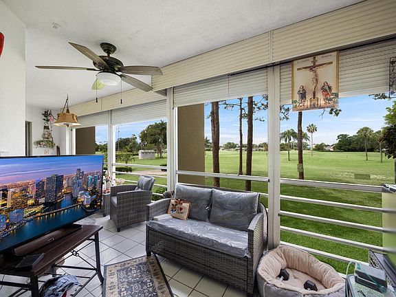 2nd image of 3755 Via Poinciana APT 203