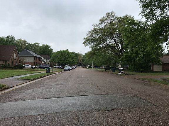 4th image of 8145 S Regis Pl