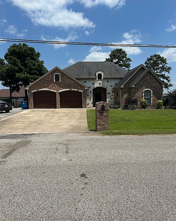 1st image of 235 Lauren Dr