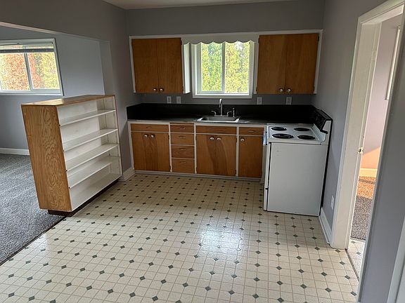 5th image of 28011 68th Ave NW APT 3
