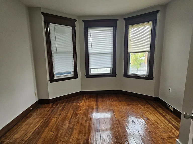 70 Peck Ave #A2 — Photo 5