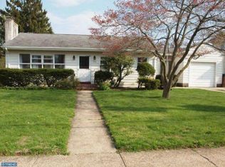 106 Lakedale Dr, Lawrence Township, NJ 08648
