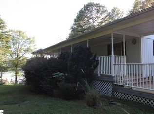 135 Pearl Ln, Campobello, SC 29322