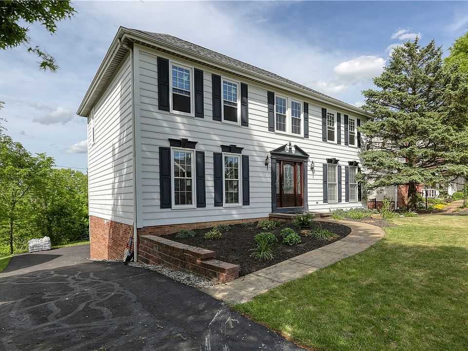 1039 Lexington Dr, Aliquippa, PA 15001 | Zillow