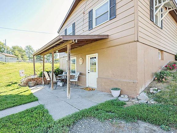 5th image of 1426 Loveland Dr