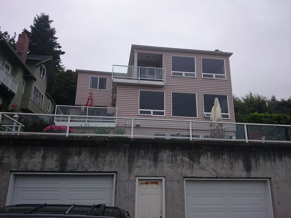 2nd image of 3706 60th Ave SW