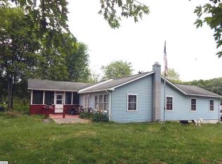371 Lake Dr, Crimora, VA 24431