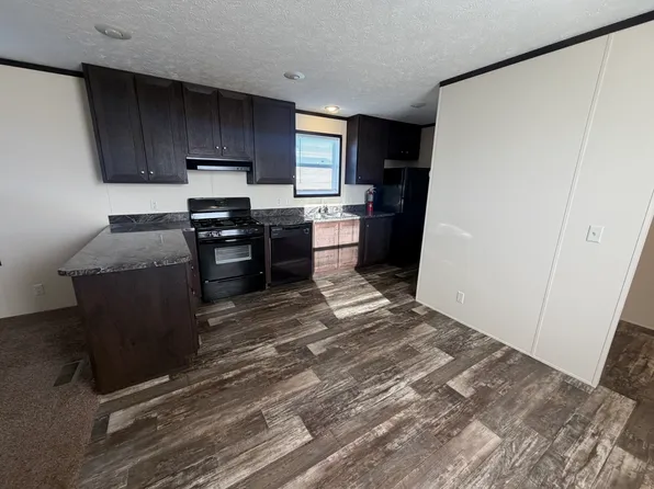 239 Grandmere Dr, Flint, MI 48507