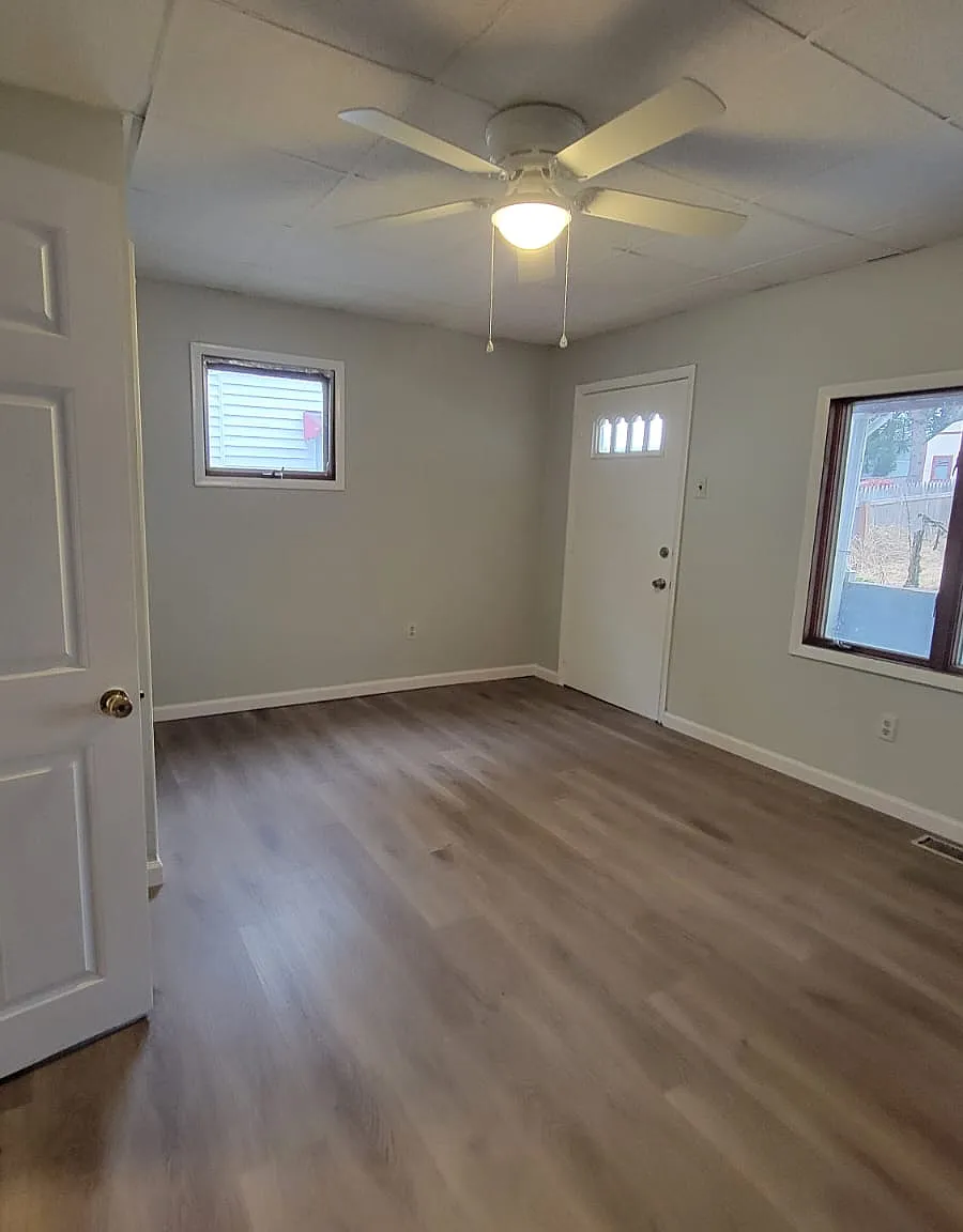 302 Lehigh St — Photo 4