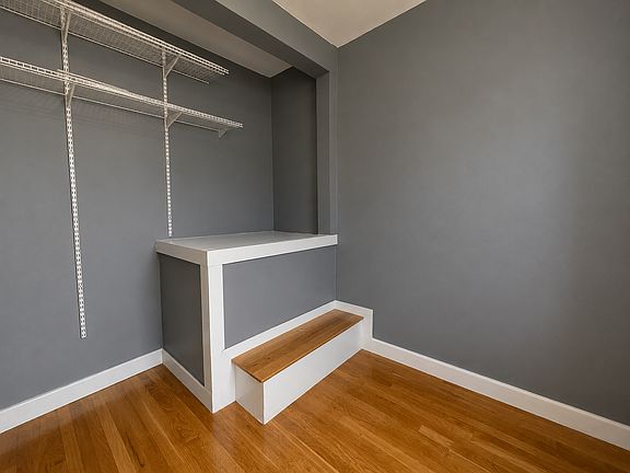 3rd image of 956 Cambridge St #3