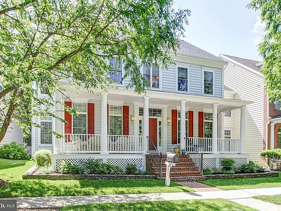 3rd image of 302 Barnside Pl