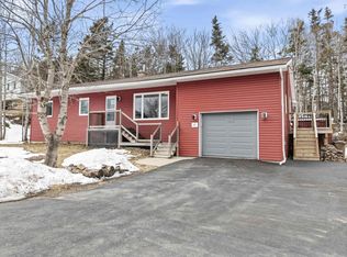 17 Sprucewood Ave, Timberlea, NS B3T 1C1