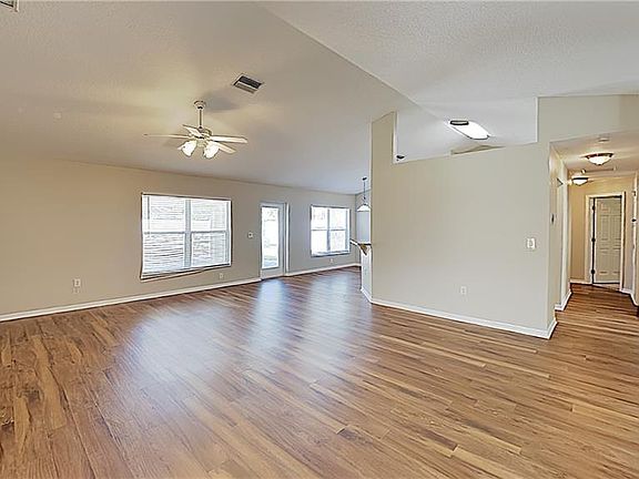 4th image of 1347 Kacerik St