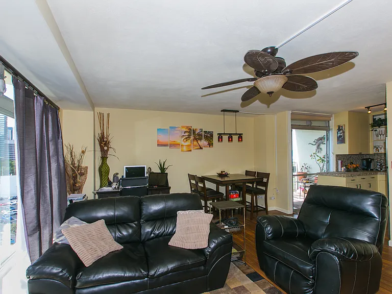 1511 Nuuanu Ave #639 — Photo 15