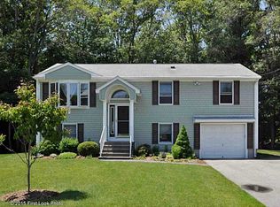 7 Leigh Ln, Riverside, RI 02915