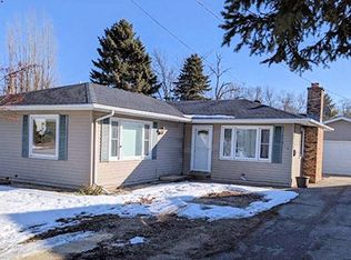 310 W North St, Creston, IL 61068