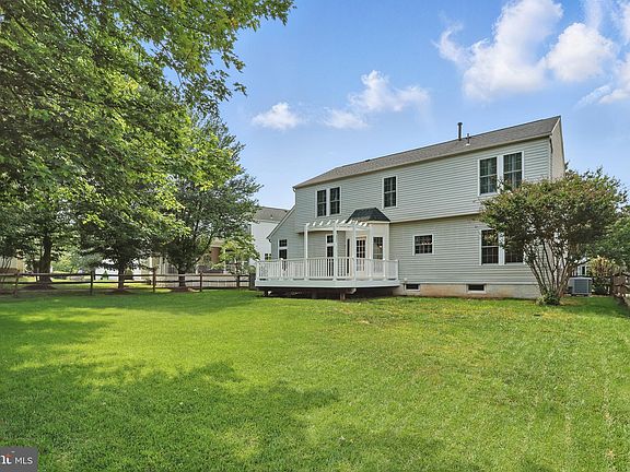 3rd image of 43175 Burstall Ct