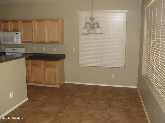 5th image of 14777 W ASHCROFT Avenue