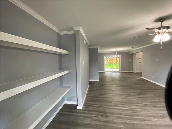 3rd image of 1238 Palisades Dr