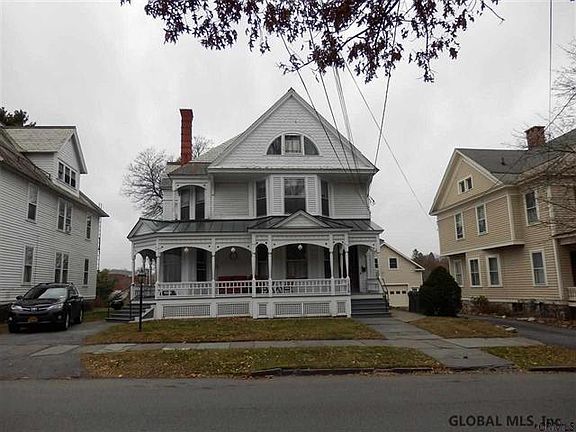 2nd image of 185 Circular St
