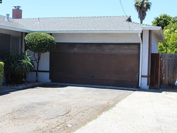2nd image of 36305 Colbert Pl