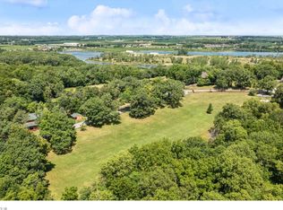 808 N League Rd, Colfax, IA 50054