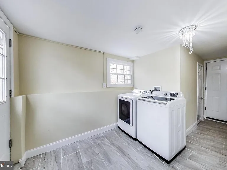10104 51st Ave — Photo 10