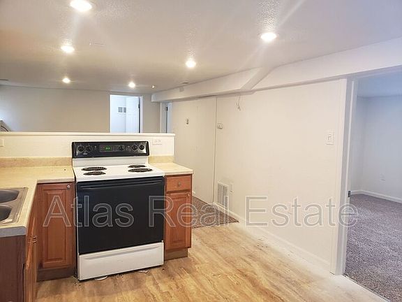 5th image of 549 S Newton St Unit A