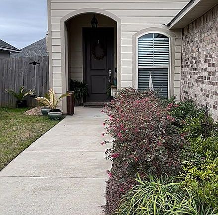 3rd image of 4025 False River Dr