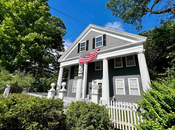9 Templeton Turnpike, Fitzwilliam, NH 03447