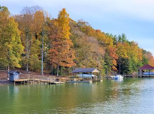 1866 Dudley Amos Rd, Moneta, VA 24121