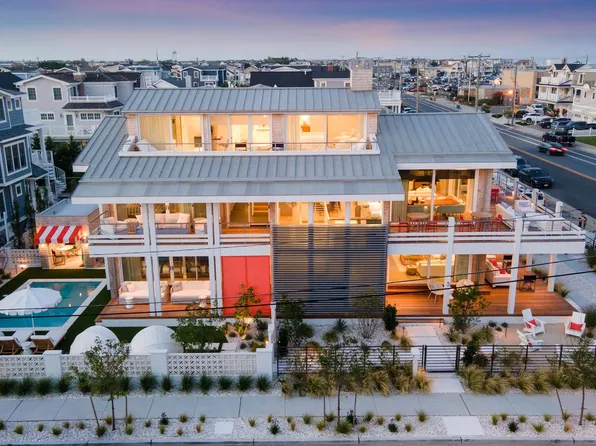 5 W 32nd St, Avalon, NJ 08202