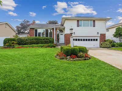 34 Adam Road W, Massapequa, NY, 11758