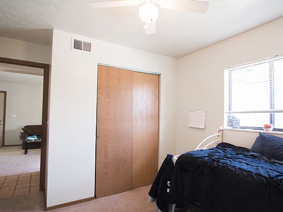 4th image of 1535 Neil Ave APT E