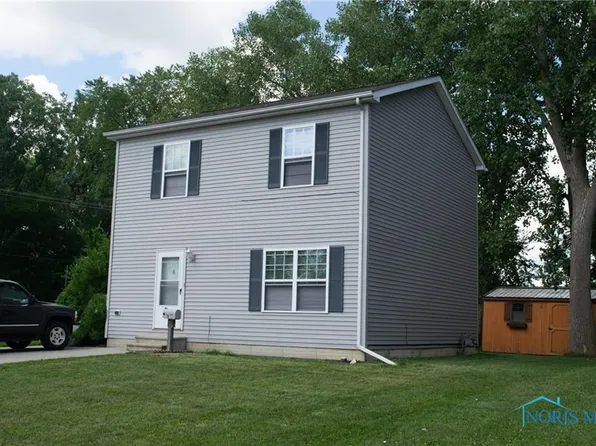 1548 Sunshine St, Oregon, OH 43616