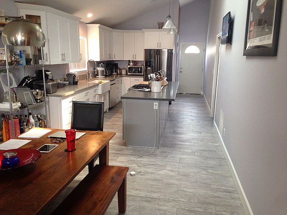 2nd image of 2724 Glassell St