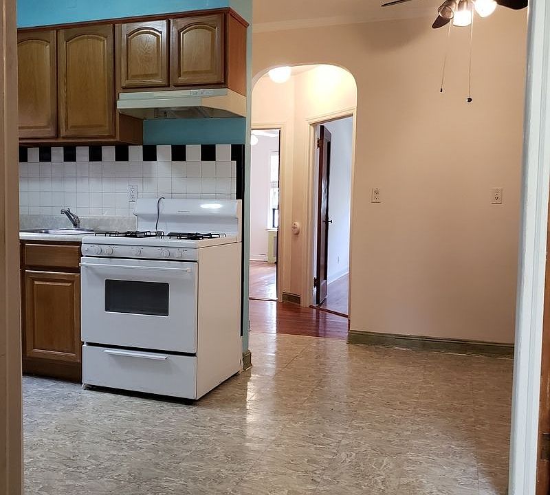1st image of 32-29 43rd St #2