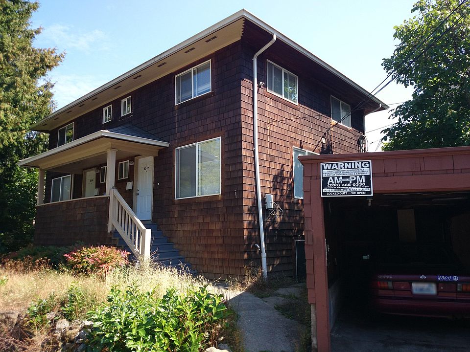 2nd image of 5242 22nd Ave NE