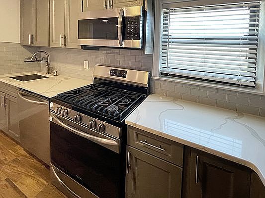 4th image of 25-20 48th St #21