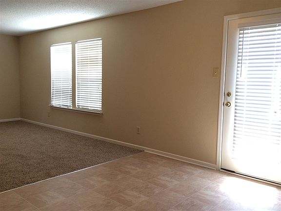 4th image of 11889 Brocket Cir
