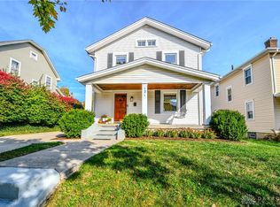 121 Hadley Ave, Oakwood, OH 45419