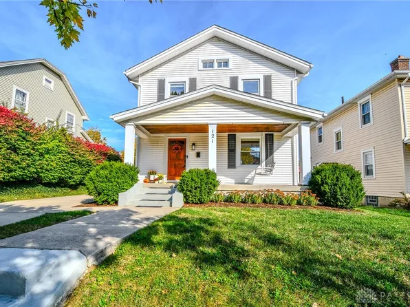 121 Hadley Ave, Oakwood, OH 45419