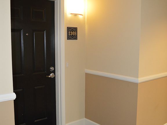 Hallway entrance to #1108