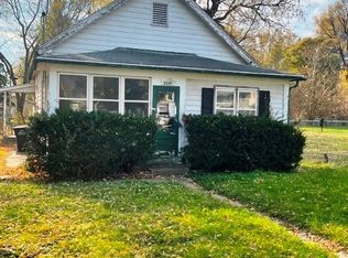 2041 E Grand Ave, Des Moines, IA 50317